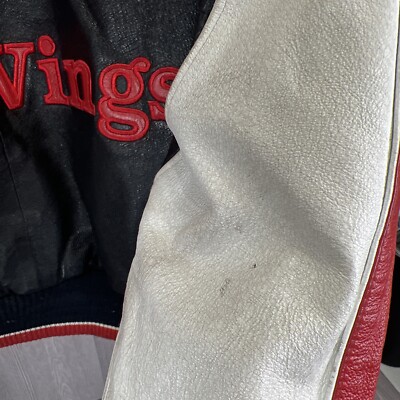 90s REDWINGS NHLジャケットMサイズプルオーバー 2pac 706 90s REDWINGS NHLジャケットMサイズプルオーバー 2pac 706