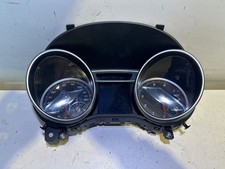 Mercedes-Benz CLA C117 X117 W117 2017 Benzin Geschwindigkeitsmesser Cockpit Mercedes-Benz CLA C117 X117 W117 2017 Benzin Geschwindigkeitsmesser Cockpit