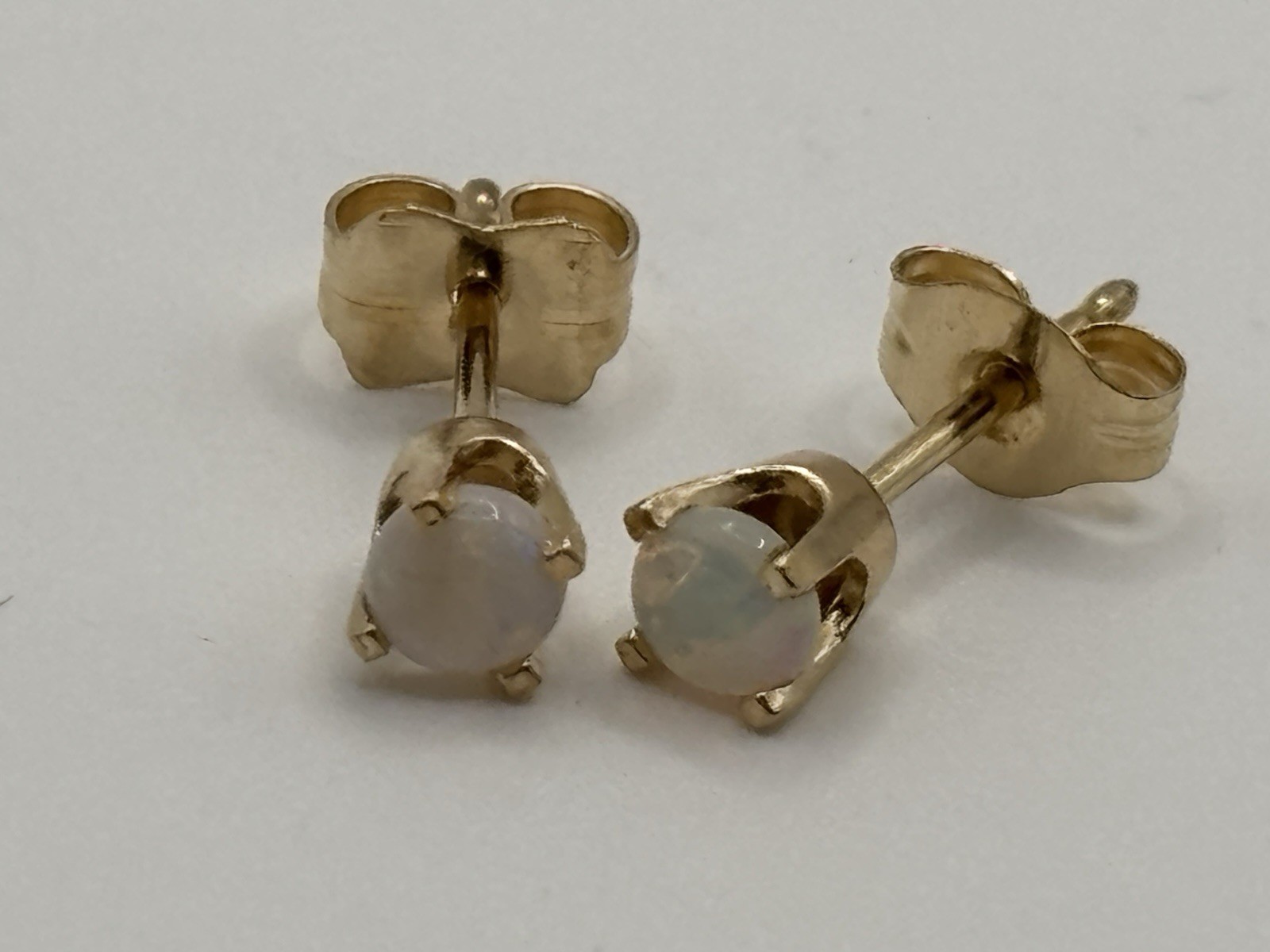 Natural Opal Round Cut Solitaire Stud Earrings 14… - image 3