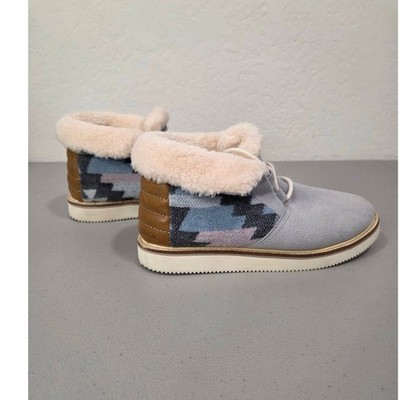 Sanuk Womens Gray Canvas Ankle Boots 8 Southwestern Faux Fur Lined Cozy Comfort