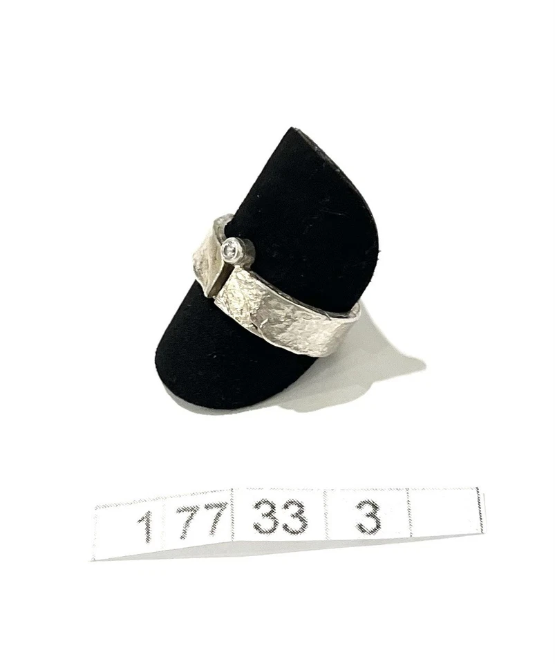 925/- Sterlingsilber Ring, Muster, simulierter Diamant, Gr. 56, 5 mm breit. - Bild 2 von 2