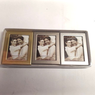 3-er Set Erno Metallfotorahmen, 3,5 x 4,5 cm, silberf, mattaluf, messingf. OVP