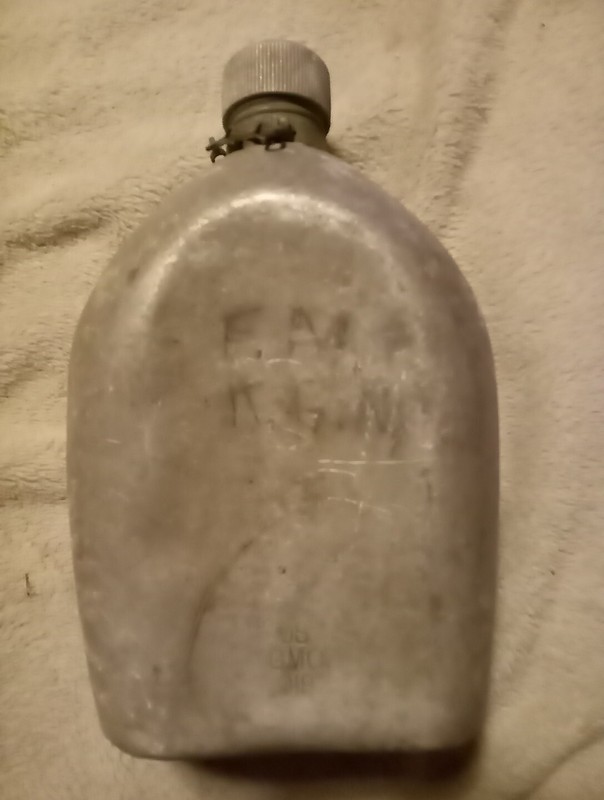 U.S. MILITARY WW1 MARKED CANTEEN ( U.S. AGM Co 1918 )