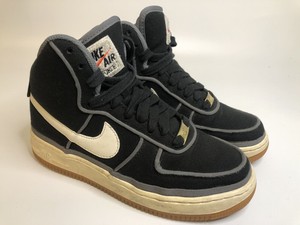 nike air force 1 lv8 black gum sole