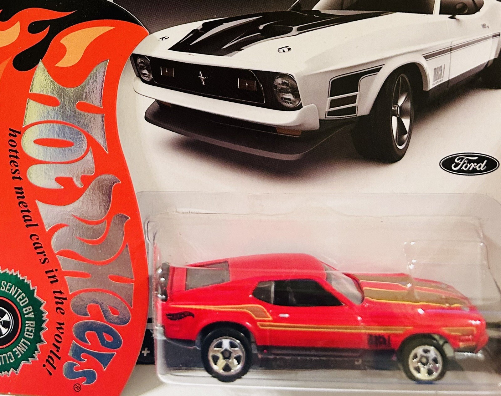 Hot Wheels 1967 Ford Mustang – Maßstab 1:64, Gelb Mit Schwarzen Streifen