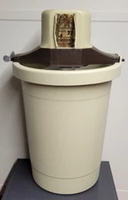 Richmond Cedar Ice Cream Maker Freezer Electric 4 quart Model 71