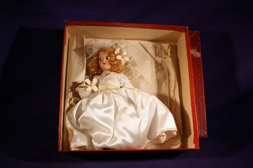 Bride Doll 1950's? in box composition - Picture 2 of 7