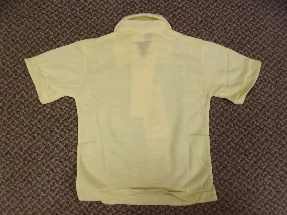 Rockabilly De Colección Años 50 NUEVO Polo Deportivo Amarillo Papel Delgado Verano Niños Talla 4 Foto 3 de 3