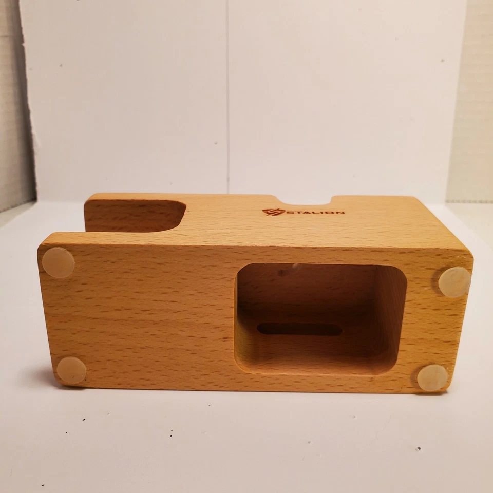 STALION Bamboo Apple Iphone Apple Watch Stand - Image 3 of 4