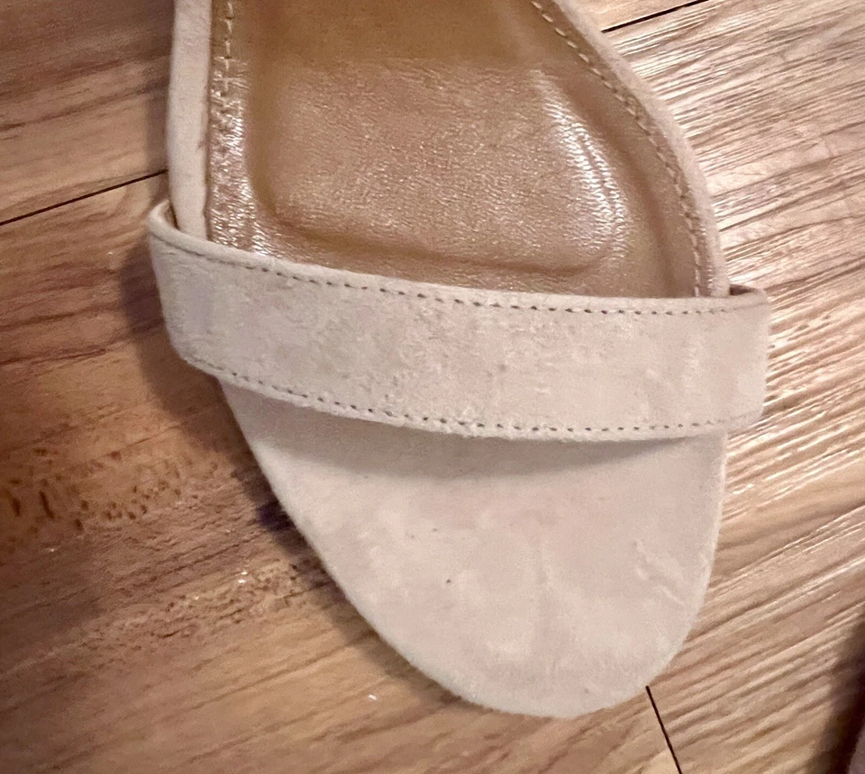 AQUAZZURA Firenze Tan Suede Sandals Gold Ankle Cuff $750 heels Size 37.5 /7.5 - Image 4 of 4