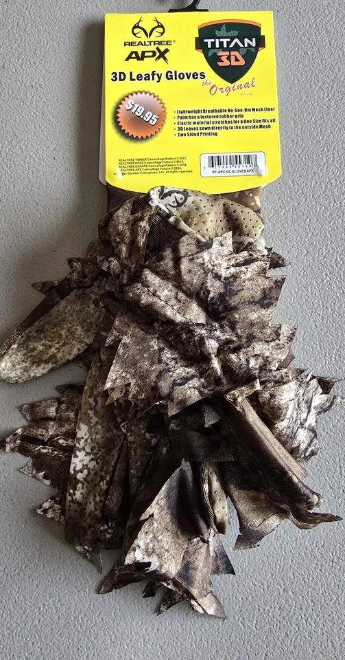 Titan 3D Realtree 3D leafy Gloves in EDGE, APX, and Timber - Image 3 of 3