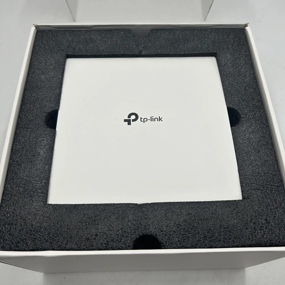 TP-Link AXE16000 Quad-Band WiFi 6E Router (Archer AXE300) - Dual 10Gb Ports - Image 2 of 4