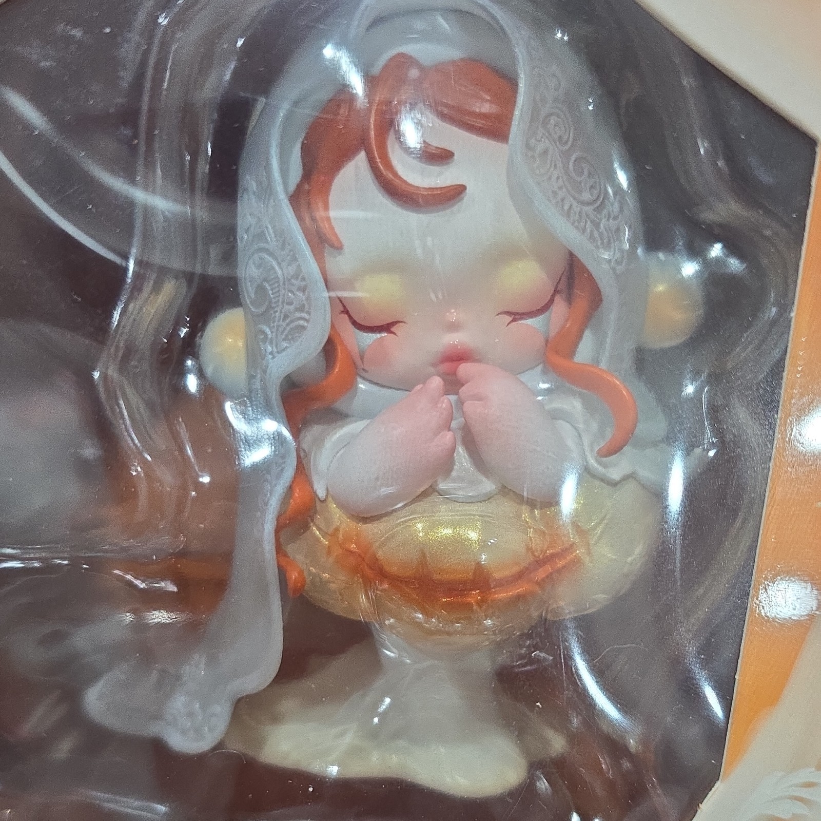 ? Skullpanda Covenant of the White Moon Figurine. 