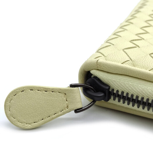 ○Bottega Veneta Intrecciato Long Wallet Round Zipper Leather