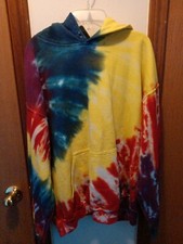Large Gildan Tie-dyed Sweatshirt No Draw String. M/F