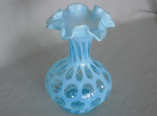 Large Vintage FENTON Opalescent Blue 8 1/4" Ruffled Coin Dot Vase - NEAR MINT!