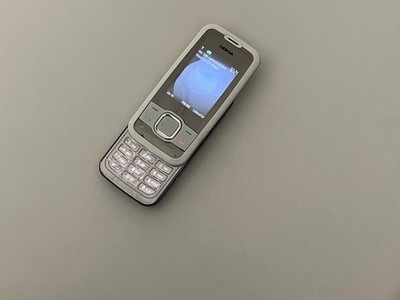 Nokia 7610 Supernova - 64 MB - Passionate Purple (Unlocked)