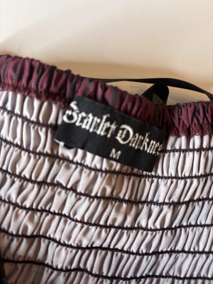 Falda Corsé Oscuridad Escarlata Renacimiento Gótico Talla M Foto 3 de 4