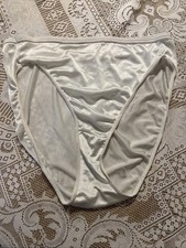 Vintage Lady Manhattan Satin Briefs White Nylon Silkly Women  s Sz 6 M