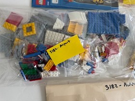 LEGO 3182 Airport City airplane jet terminal MINT 100% Complete with Manuals