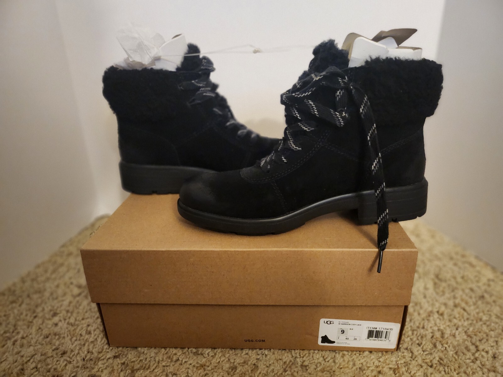 UGG Harrison Waterproof Winter Ankle Boots for Women Size US 9