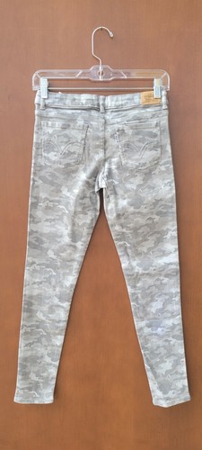 Girl's ~Levi's 710 Super Skinny~ Grey Camo Jeans Pants Size 14 Reg ~NWOT~ - Picture 2 of 6