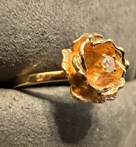 VICTORIAN 14K Yellow Gold Rose Flower with Diamond in Center on 10K Ring - Bild 4 von 7