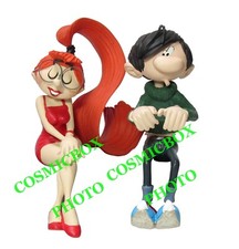 Figurines résine GASTON LAGAFFE Mademoiselle JEANNE assis mlle voiture Fiat 509