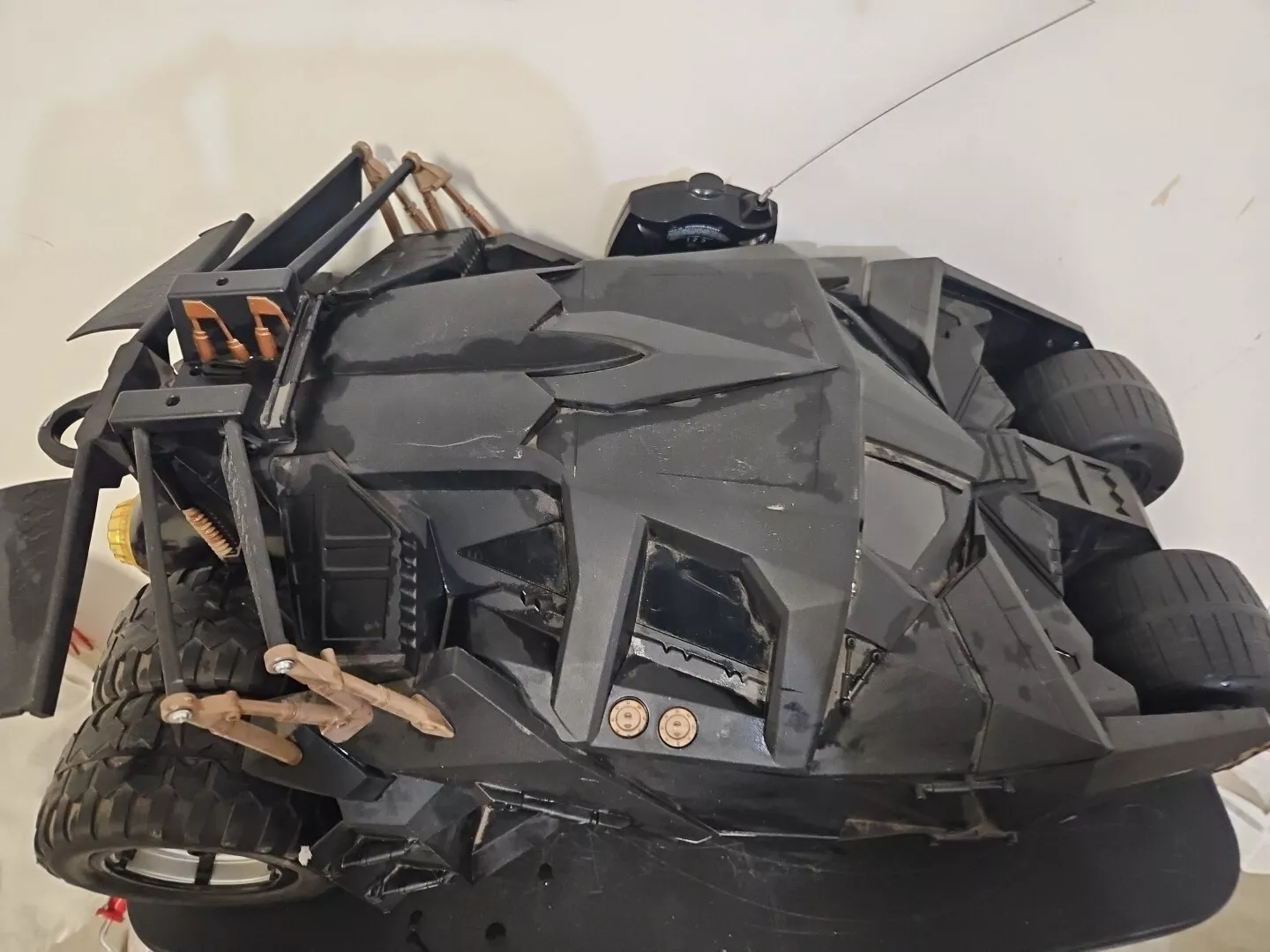  controle remoto batman begins tumbler carro 