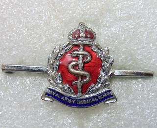 Royal Army Medical Corps Enamel Pin Badge / Sweetheart Bar Brooch