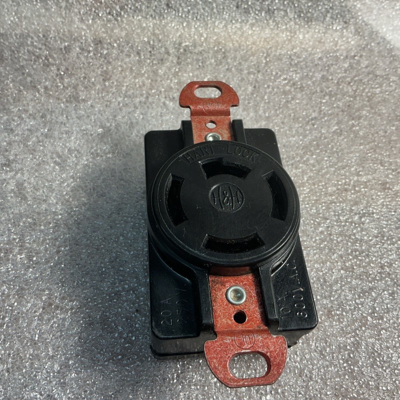 Hart Lock. 4 Wire Locking Receptacle Receptacle 20 Amp 250V NOS