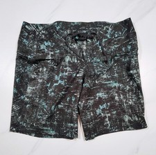 Lululemon Current Board Shorts Mens Green Black LM7AF3S Size 38