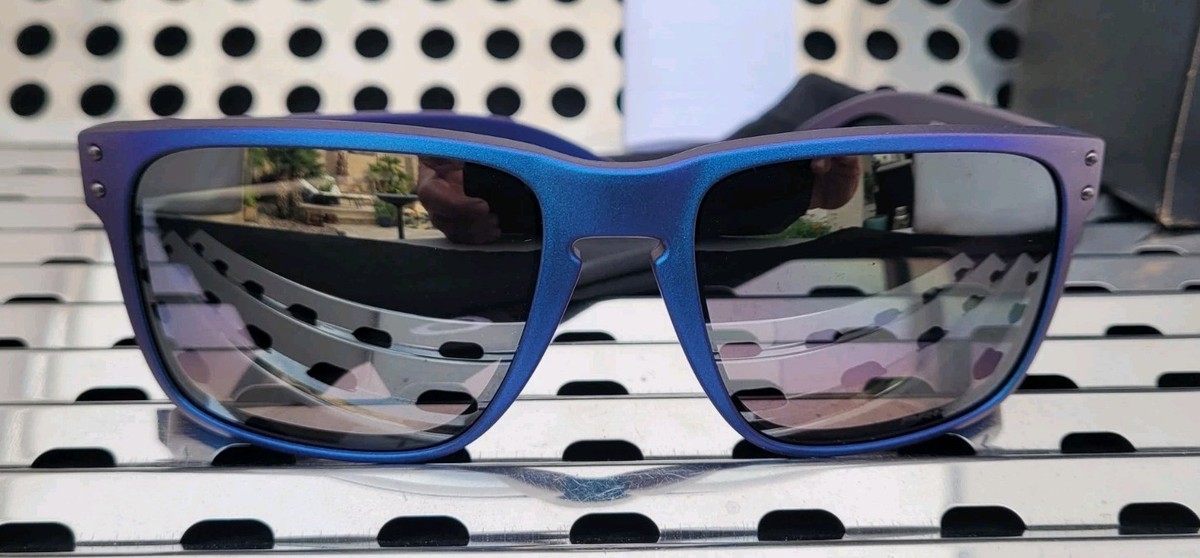 New Oakley HOLBROOK XL 9417-4759 Sunglasses Cyan-Blue w/Prizm