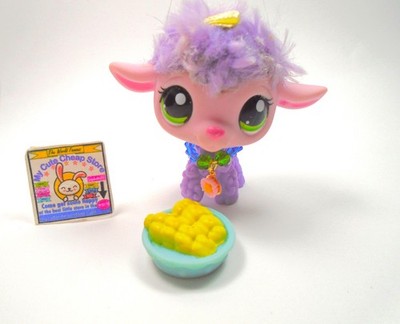 Littlest pet shop Fuzzy Sheep #2621 with accessories authentic