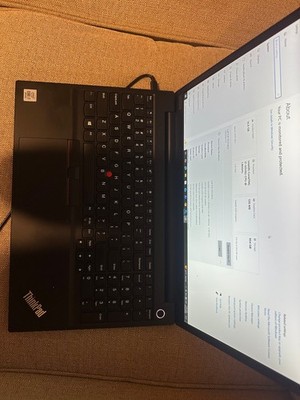 Lenovo thinkpad E15 i7-10510u 16GB Ram, 1TB SSD