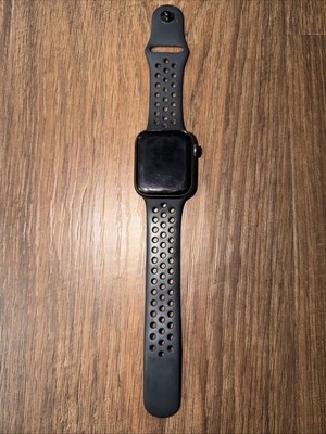 Apple Watch Series 6 Nike 44mm Space Gray Aluminum Case Black Cellular & GPS