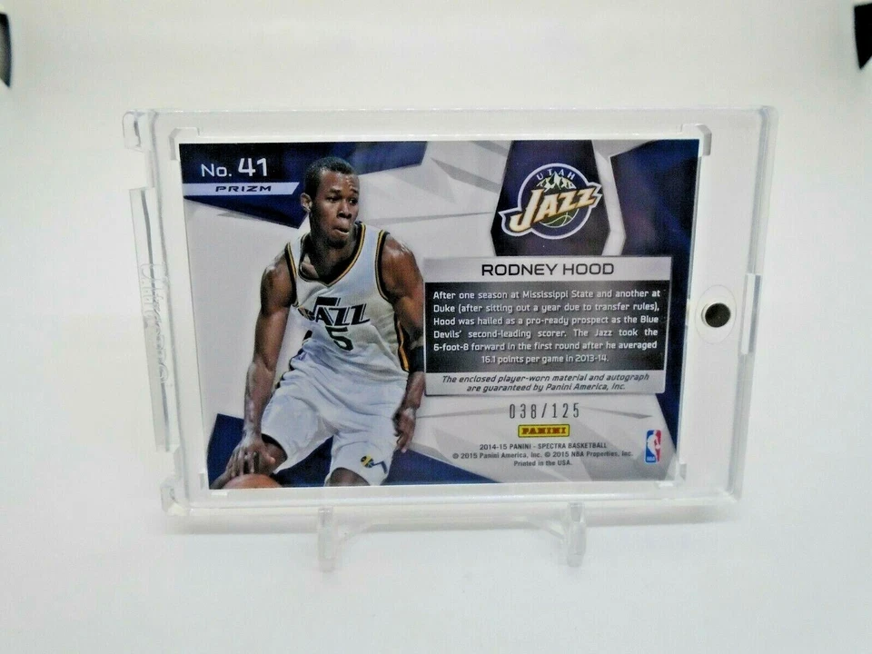 2014-15 PANINI SPECTRA RODNEY HOOD RPA ROOKIE PATCH AUTO SILVER PRIZM 38/125 - Image 2 of 3