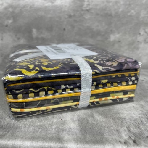 Hi Fashion Fabrics 12pc Fat QTR Bundle TT Honeybee Batik New Sealed - Imagen 2 de 7