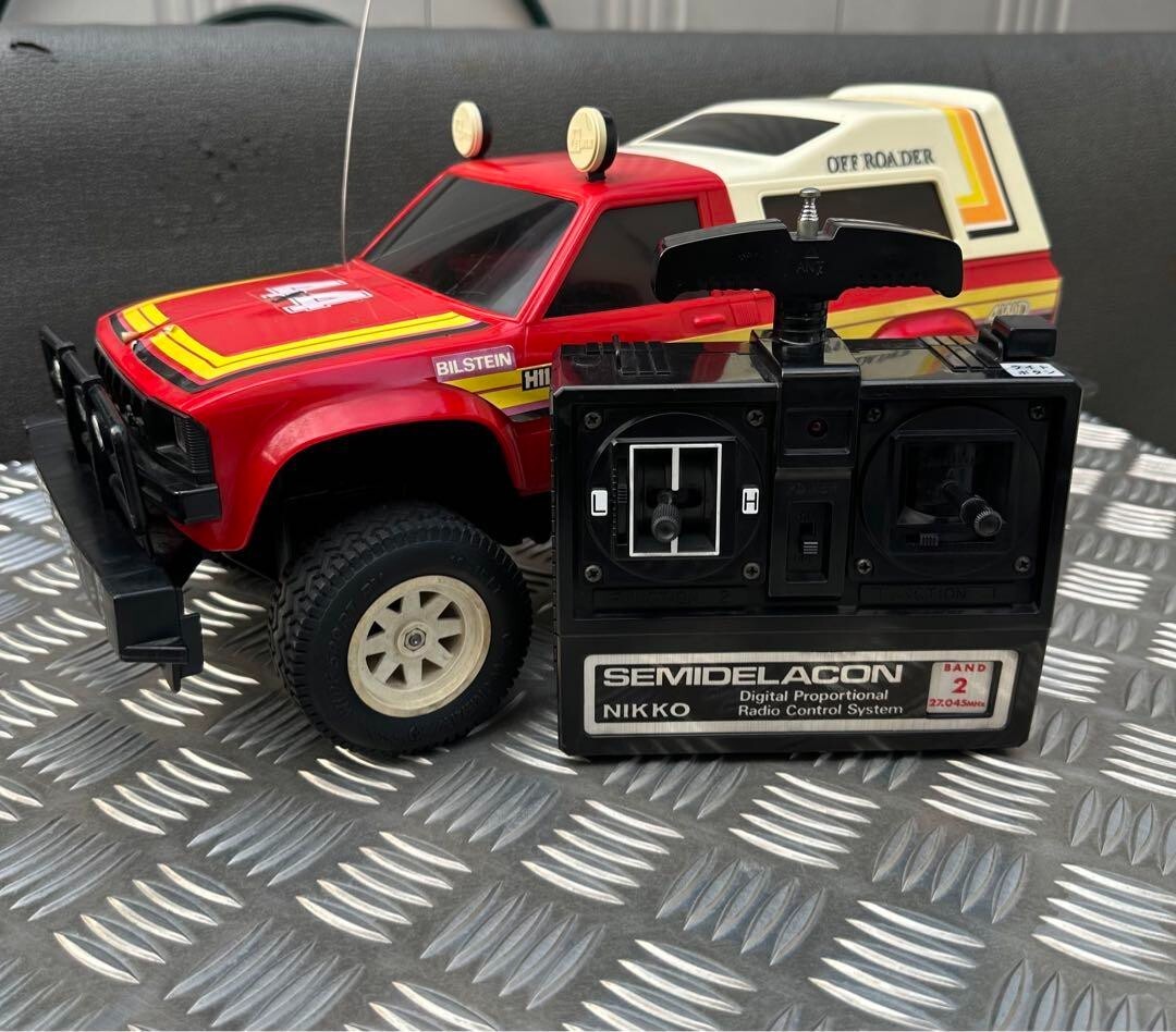 Toyota Hilux 4WD Radio Controlled Car Remote Control Vehicle Off