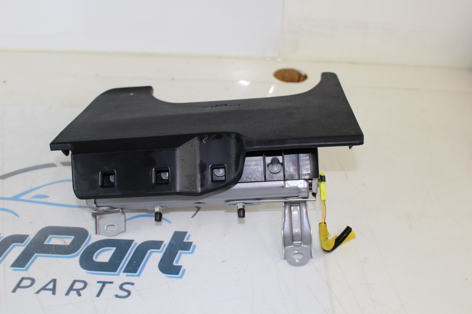 2012 2013 2014 2015 2016 2017 2018 2019 Toyota Prius C B3 LH Driver