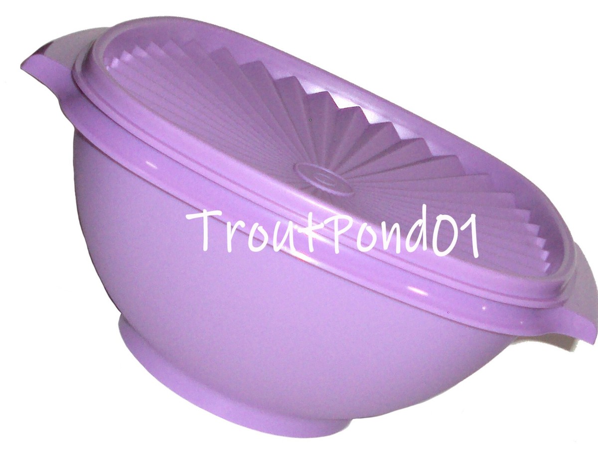 TUPPERWARE Servalier Bowl 8 c Mauve Purple with Lid Seal Tab