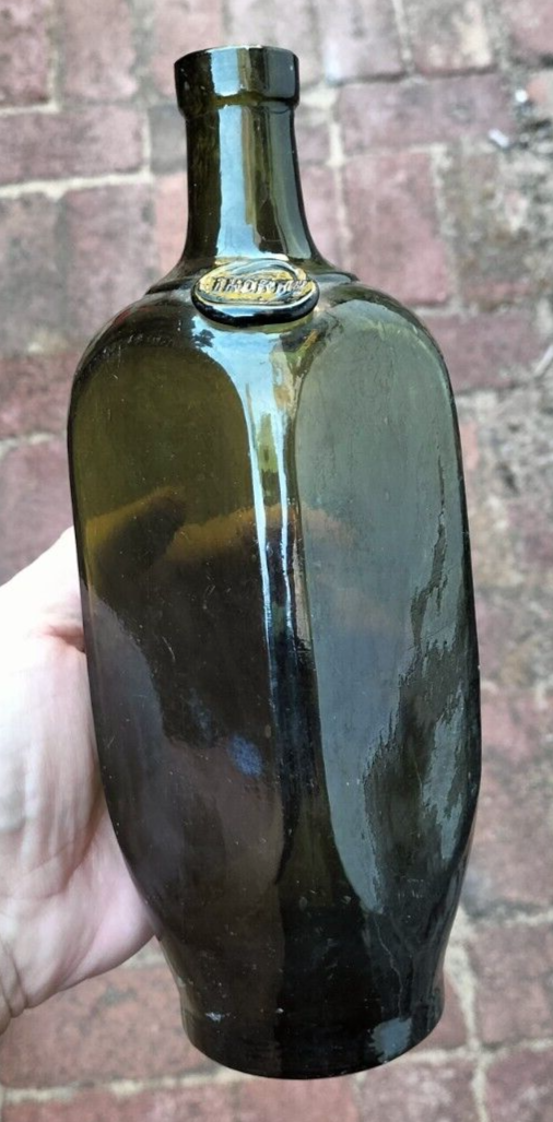 Antique Thorne Green Sealed Whisky bottle Geraldton dig Western