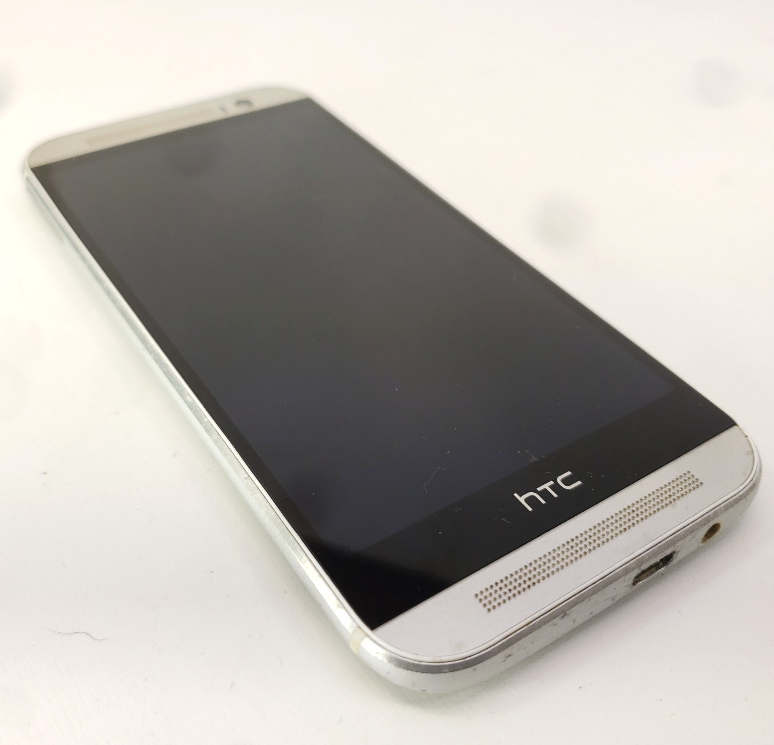 Verizon HTC One M8 Silver Cell Phone 4G LTE Android Smart Ph