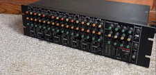 TASCAM MM-200 Mixer linea tastiera 16 canali montaggio su rack AC100V