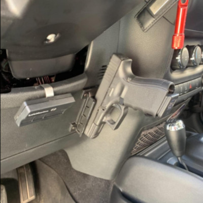 Quickdraw Concealed Flat Top Magnetic High Grip Gun Mount Holster for Car Wall
