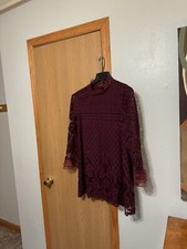 Lulus "Love & Joy" Small Red Long Sleeve Above-Knee Lace Shift Dress - EUC