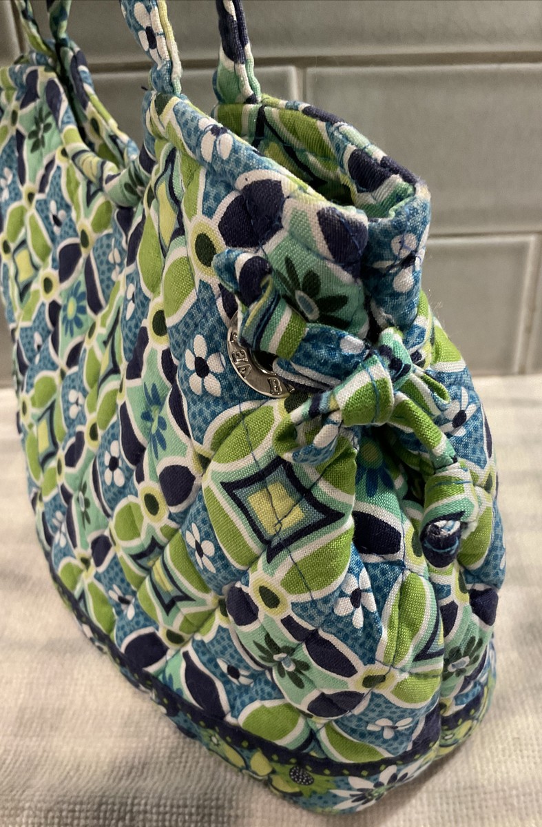 VERA BRADLEY small handbag Daisy Daisy retired pattern, Very Clean