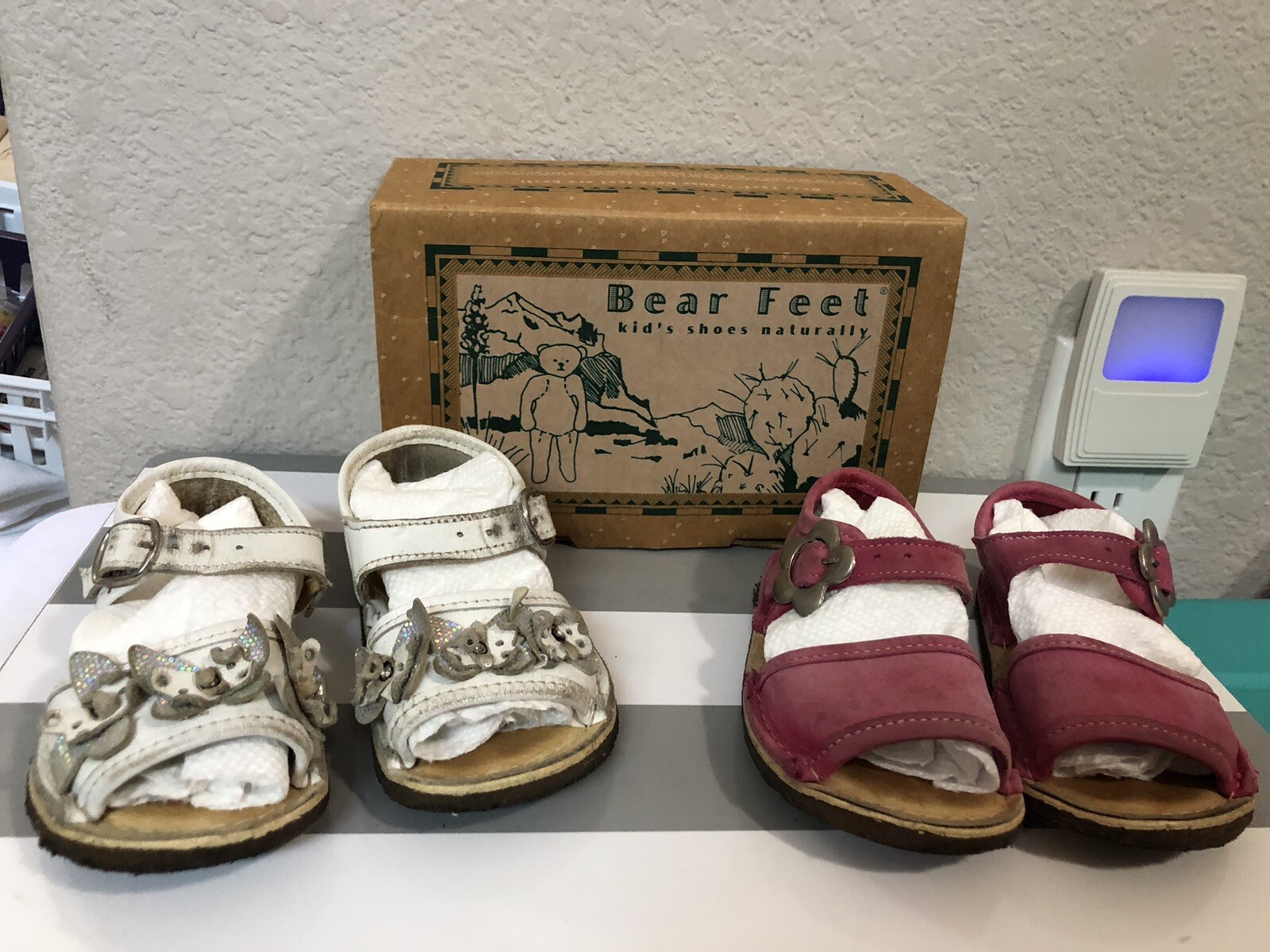 LOTTO Bear Feet Shoes Lot Size 6