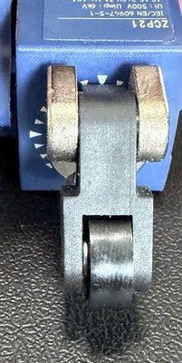Telemecanique Osiswitch ZCP21 Limit Switch