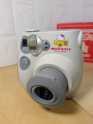 Hello Kitty Cheki Instax Mini Sofortbildkamera
